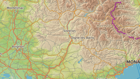 Msto Bollne, kde se mu zabarikdoval v hotelu (erven znaka), letovisko Sisteron, nedaleko kterho toil mu s noem (modr znaka)