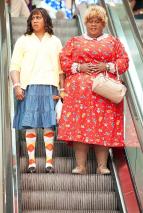 Agenti v sukních: Jaký otec, takový syn