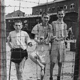 Chlapci v Buchenwaldu.