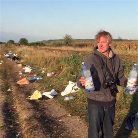 Jan ibk ve sv reporti poukzal na reln problm pltvn s humanitrn...