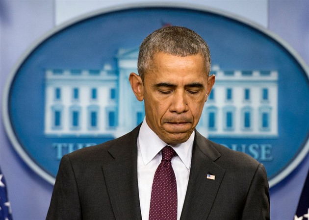 Pel Obama na tiskov konferenci ohledn masakru na universit v Oregonu.