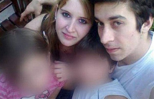 Leandro Acosta (25) a jeho nevlastní sestra Karen Klein (22) se piznali k...