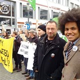 Dominik Feri na demonstraci proti prolomen tebnch limit v st nad Labem.