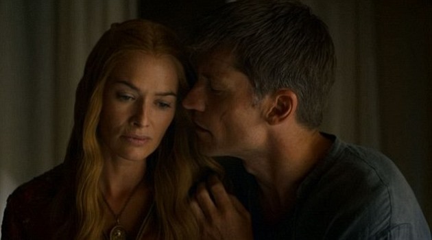 Cersei a Jamie Lannisterovi ze Hry o trny jsou sourozenci a zrove milenci.