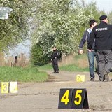 V ulici K Netlukm v prask Uhnvsi byla 11. dubna 2014 nalezena tla dvou...