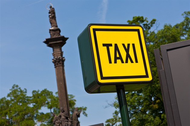 Taxiká je v Praze skoro 6 tisíc.