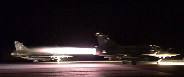 Francouzské letectvo provedlo nálet na batu Islámského státu v Sýrii.
