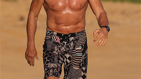 Dolph Lundgren na dovolené na Havaji.
