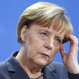 ... Merkelov kvli uprchlick politice odstoup a EU se pomalu rozpadne.