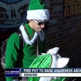 Marihuanu rozdval bezdomovcm zelen Santa Claus.