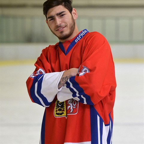 Dominik Lakato je prvnm hokejistou romskho pvodu v esk reprezentaci.