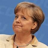 Angela Merkelov te el ostr kritice za migran politiku.