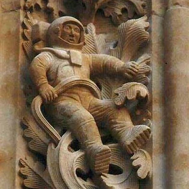 Opravdu je na katedrále Salamanca kosmonaut? Ano! Ale kde se tam vzal?
