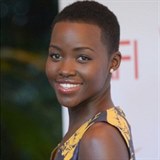 Lupita Nyong'o  vyhrla Oscara za nejlep hereku ve vedlej roli v roce 2013.