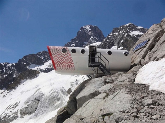 Bivacco Gervasutti na Mont Blancu.
