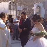 Svatba se Homs konala u ped nkolika msci. Lid chtj svtu ukzat, e...