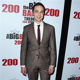 Jim Parsons a Sheldon Cooper se jev jako jedna a tat osobnost. Maj pln...