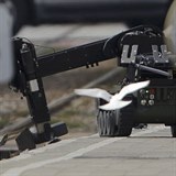 Policie nasadila robota na vyhledvn min.