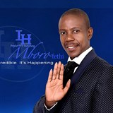 Pastor Mboro Motsoeneng je zakaldatelem a hlavou pochybn crkve Incredible...