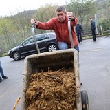 Babiovi to s kolekem lo.