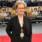 Meryl Streep se vzepela asu. Vedle Hugh Granta vypad jako jeho vrstevnice!