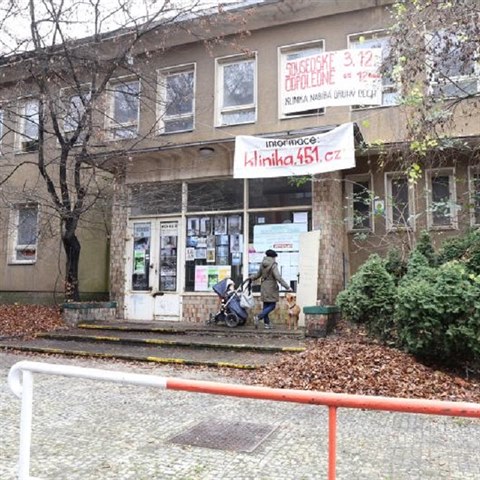 Klinika vznikla v budov oputn plicn kliniky v prask Jeseniov ulici,...