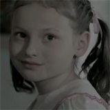 Anika si zahrla v Romnu pro eny malou Lauru.