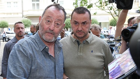 Jean Reno vypadal unaven. Fanouky vak nezklamal.