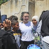 Maisie Williams v obklopen syrskch uprchlk.