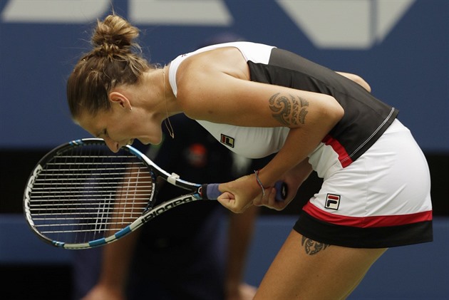 Karolína Plíková slaví - postoupila do semifinále US Open.