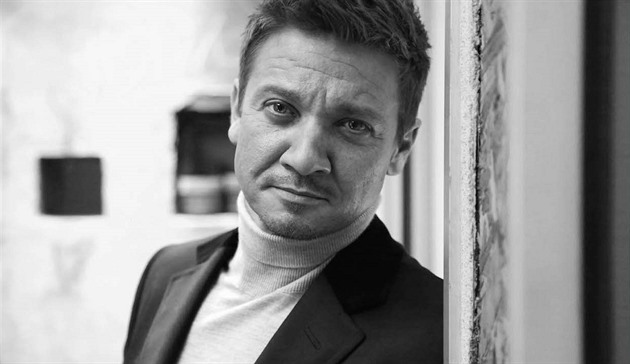 Jeremy Renner hraje u dlouho, a te se mu ale dsotává zaslouené slávy.