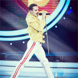 Freddie Mercury v podn Barbory vidrov.
