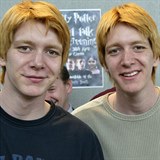 Oliver a James v dob naten v roce 2006.
