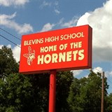 Bonnet psob na stedn kole Blevins High School-