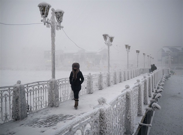 Zmrzlé msto Jakutsk vypadá jako z pohádky. Jet mrazivjí je to ale v Ojmjakonu.