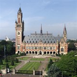 Mezinrodn soudn dvr v nizozemskm Haagu, kde Chaka Laguerrov pracuje.