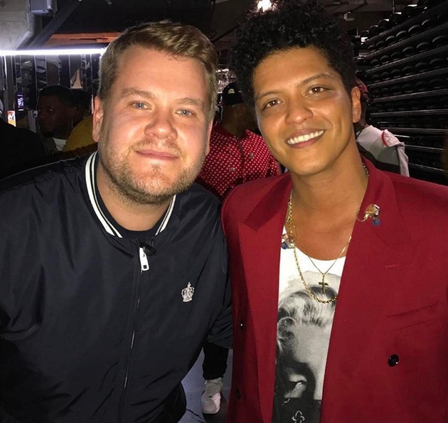 James Corden a Bruno Mars