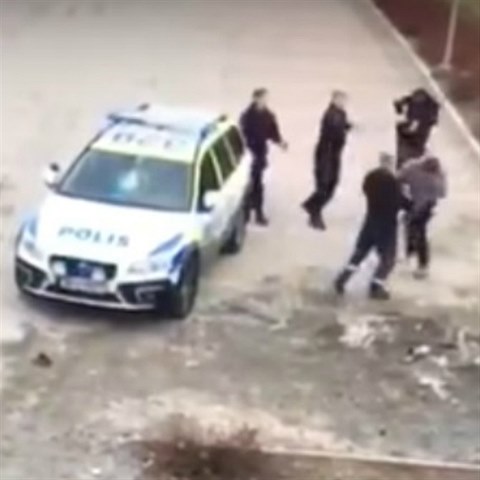 vdsk policie v problmech s uprchlkem.