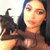 Kylie Jenner a jej pes Norman.