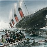 Epick fotka: Titanic jde ke dnu!