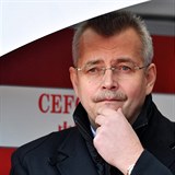 Exministr Jaroslav Tvrdk je hlavn tv Slavie i jejho nskho majitele.