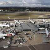 Letit Heathrow nen tak komfortn, jak by se mohlo zdt.