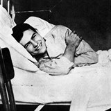 Fotografie mladho Hemingwaye z vojenskho lazaretu