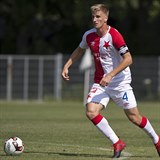 Jendou z posila Slavie je bval kapitn Zlna Jakub Jugas.