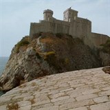 Rud bata, kter se ve skutenosti k Dubrovnick Gibraltar, pevnost ...