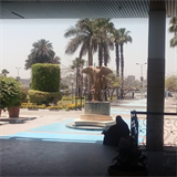 Nemocnice le na behu Nilu a pacient, poskytuje i zahrady a zelen koutky na...
