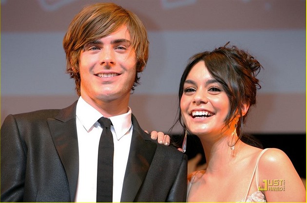 Vanessa Hudgens a Zac Efron.