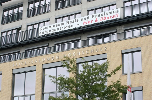 Studenti berlínské vysoké koly Alice Salomon Hochschule se pustili do boje za...
