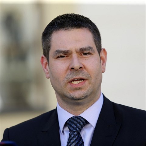 Jiří Havlíček nejspíše pokárá svého náměstka.