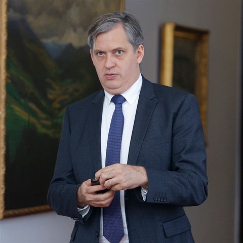 Dienstbier se vymezil proti vystoupení Miloše Zemana.
